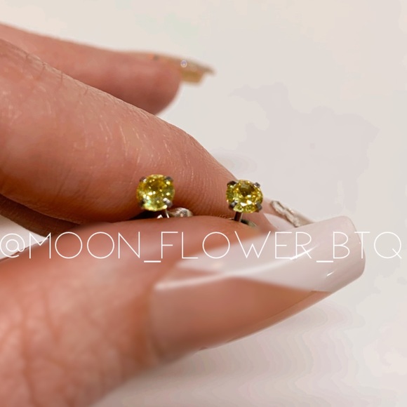4mm Yellow CZ Stud Earrings | Stainless Steel Hypoallergenic Piercing Jewelry - Picture 4 of 7